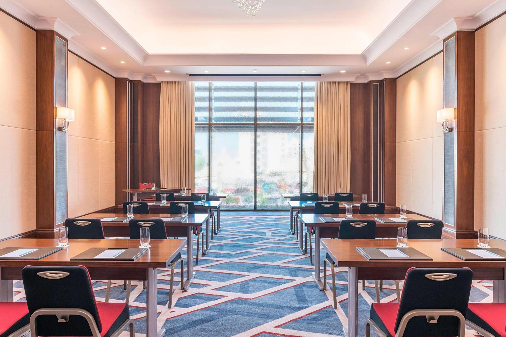 โรงแรมเชอราตัน โอมาน มัสกัต ภายนอก รูปภาพ Meeting room