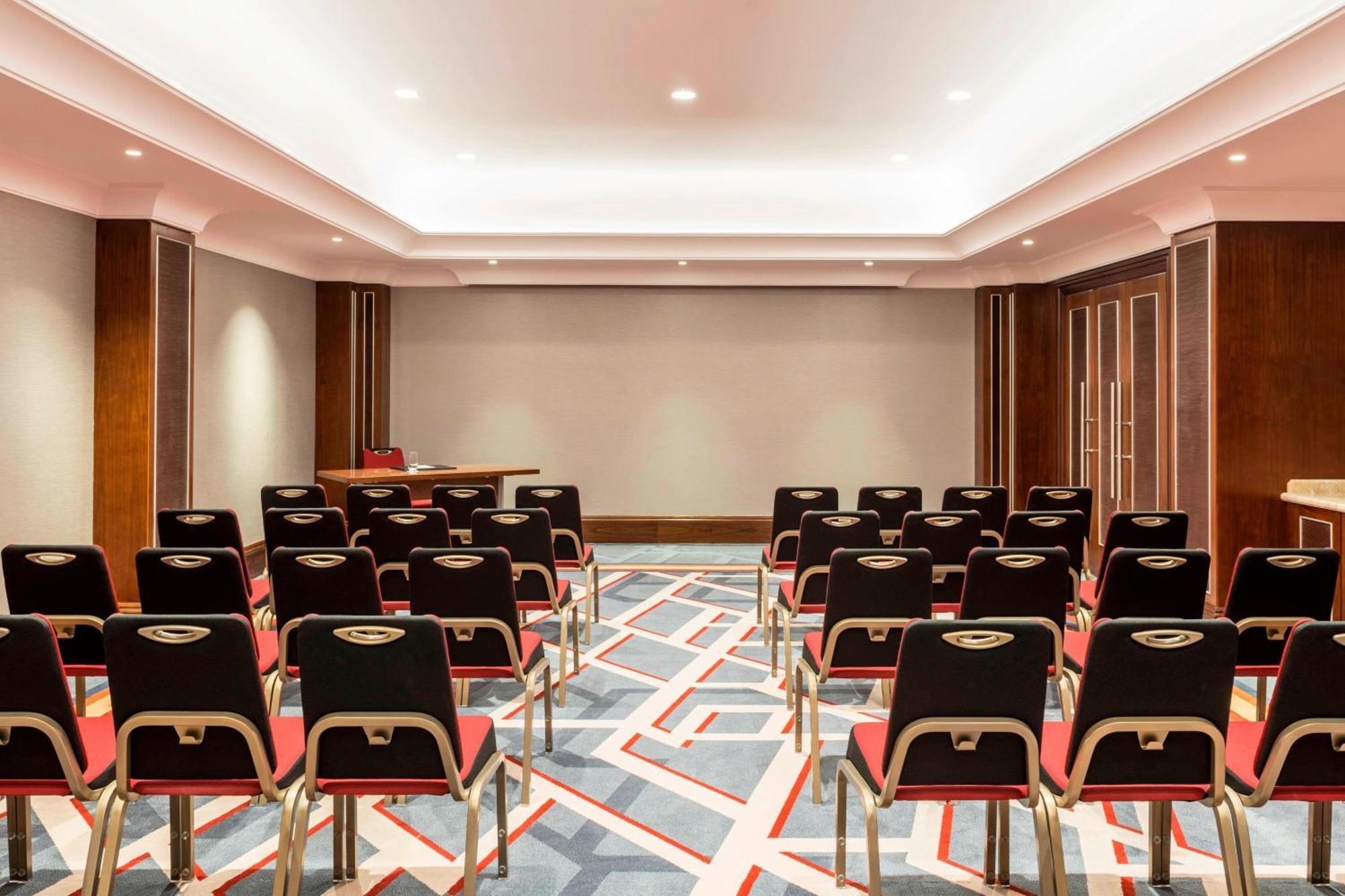 โรงแรมเชอราตัน โอมาน มัสกัต ภายนอก รูปภาพ Meeting room